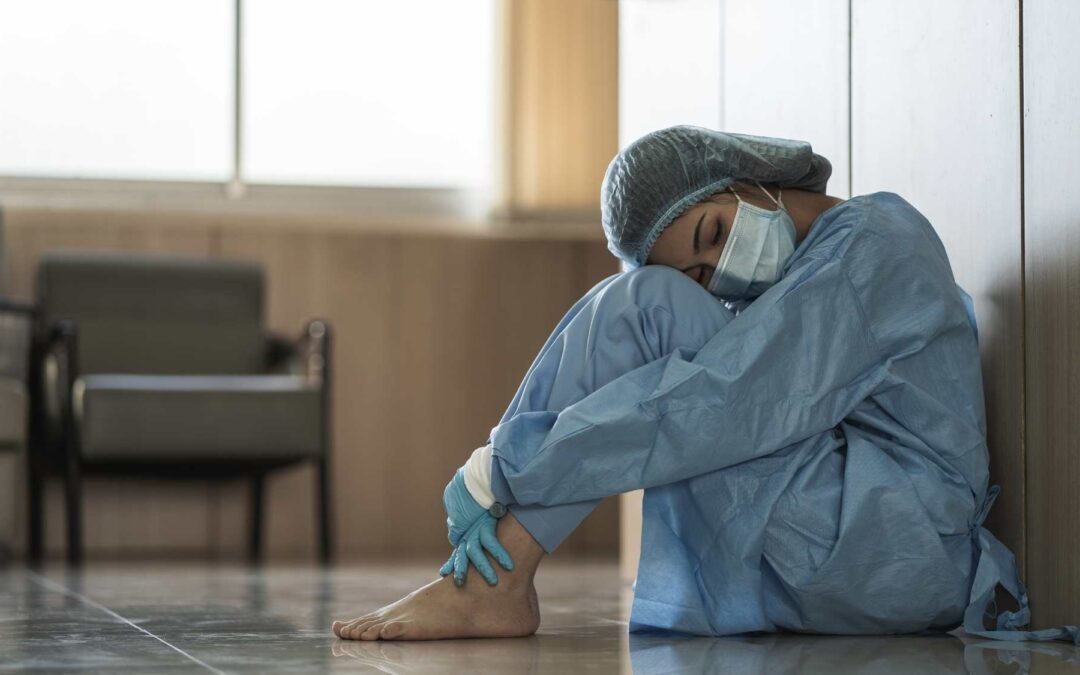 Burnout in Healthcare: symptoms and causes