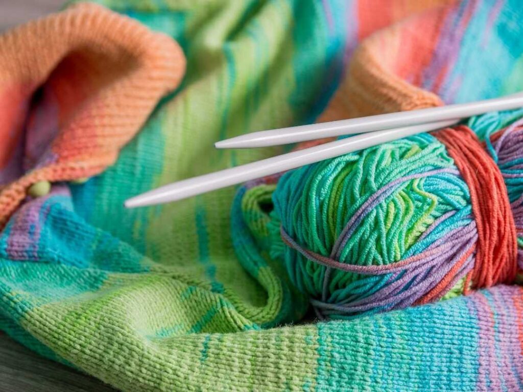 multicoloured knitting